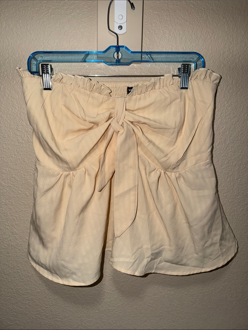 SHEIN Cream High-Waist Tie-Front Women’s Shorts